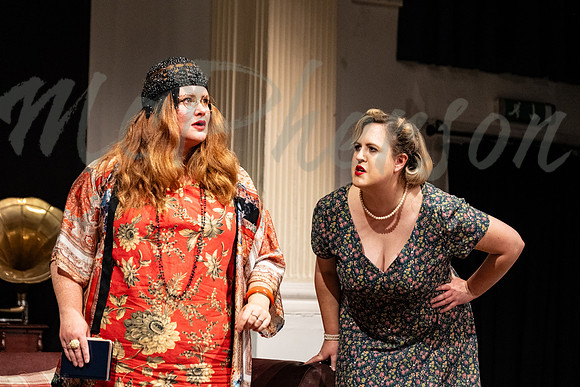 Blithe Spirit085